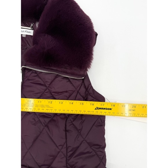 New Calvin Klein Vest Womens XS Aubergine Quilted Faux Fur Collar Pockets - Picture 5 of 9